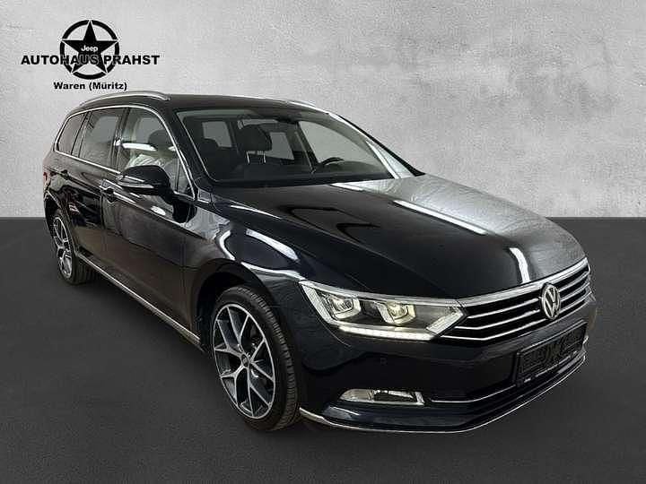 Black metallic Gebraucht 2018 VW Passat Highline Kombi | 16.800 € (Fairer Preis) - Bild 1/4