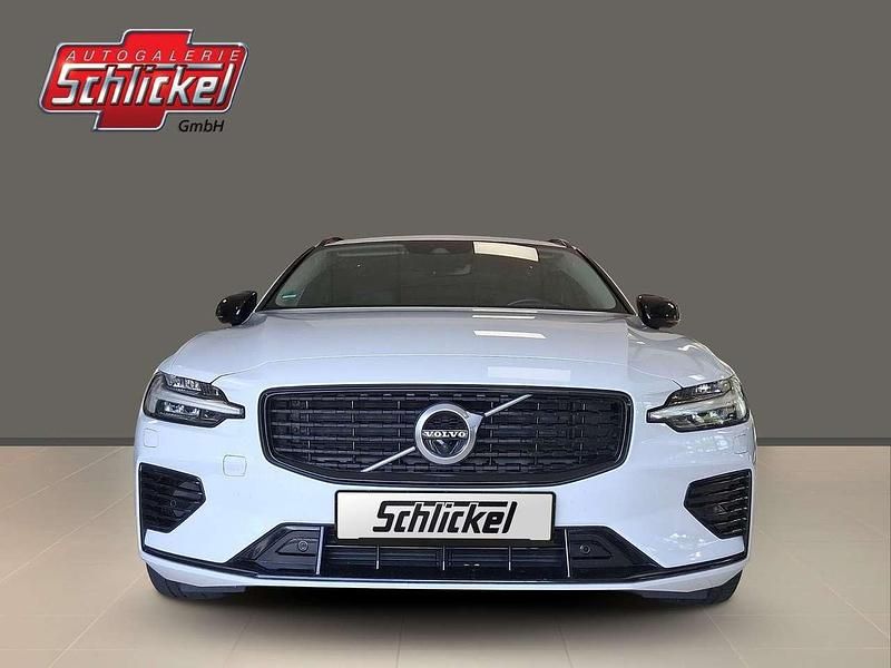 Ice white Gebraucht 2020 Volvo V60 R-Design Kombi | 21.950 € (Fairer Preis) - Bild 1/4