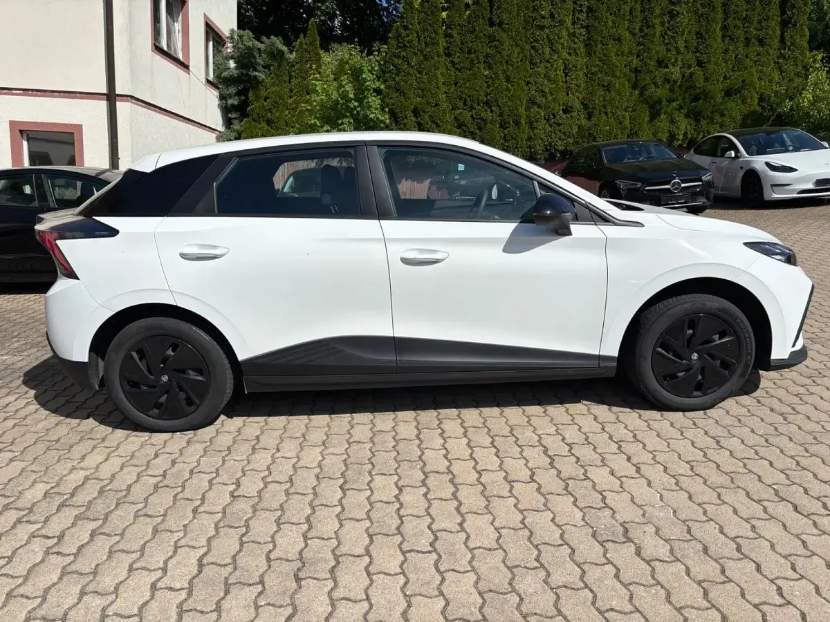 Gebraucht MG MG4 EV 125 kW (170 PS) 2023 Weiß Kleinwagen