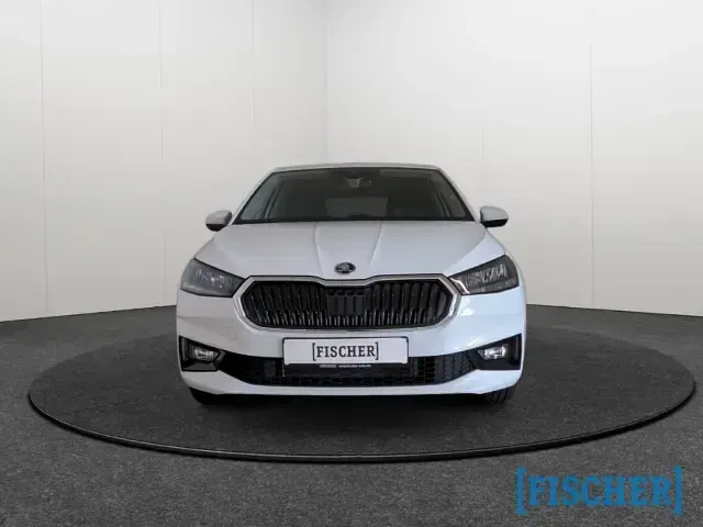 Gebraucht Skoda Fabia Selection 80 PS (58 kW) 2025 Moonweiss metallic Kleinwagen