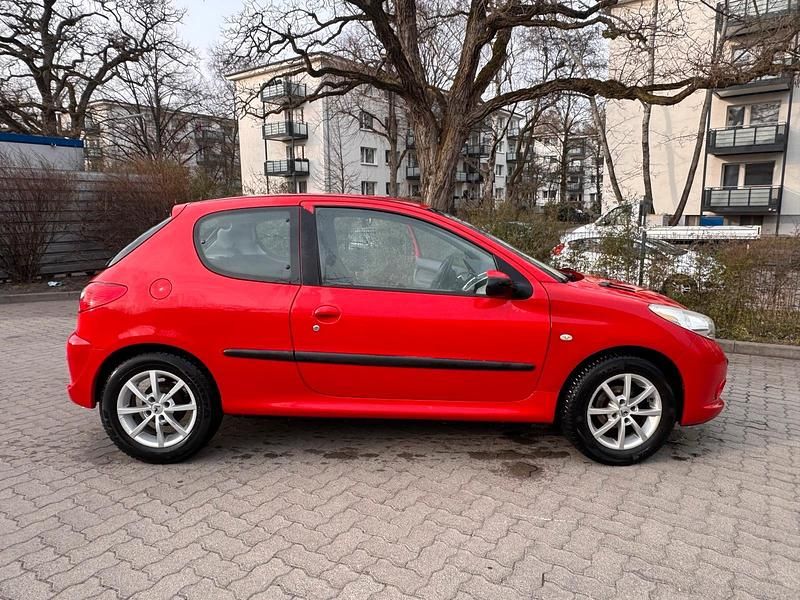 Gebraucht Peugeot 206+ 2009 Rot Kleinwagen