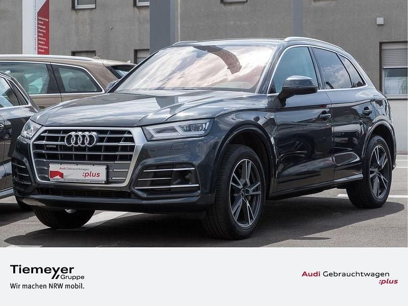 Manhattangrau metallic Gebraucht 2021 Audi Q5 Design SUV | 31.330 € (Guter Preis) - Bild 1/4