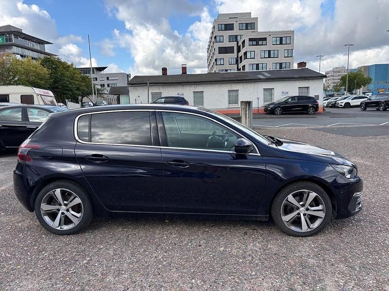 Blau Gebraucht 2019 Peugeot 308 Allure Limousine | 7.900 € (Superpreis) - Bild 1/4