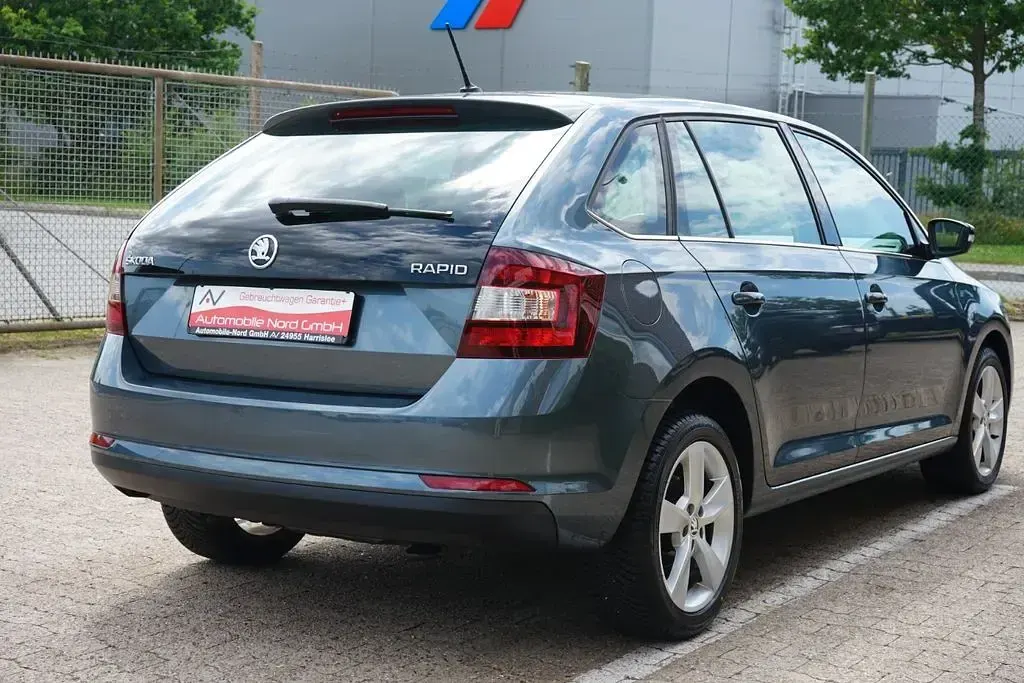 Gebraucht Skoda Rapid Style 110 PS (80 kW) 2018 Grau Kleinwagen