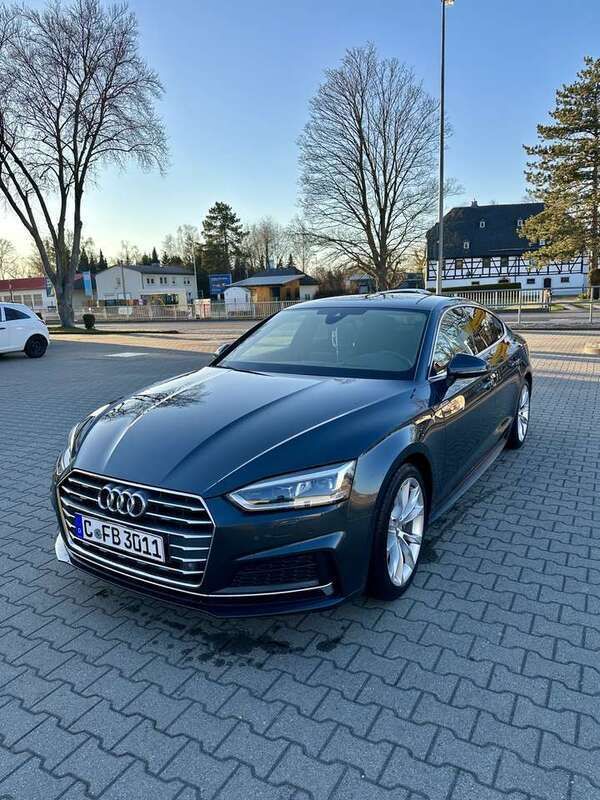 Grau Gebraucht 2017 Audi A5 Sport Coupé | 25.900 € (Etwas zu teuer) - Bild 1/4
