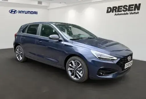 Gebraucht Hyundai i30 Advantage 140 PS (102 kW) 2025 Blau Limousine