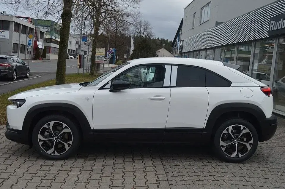 Gebraucht Mazda MX30 Ad'Vantage 170 PS (125 kW) 2024 Weiß SUV