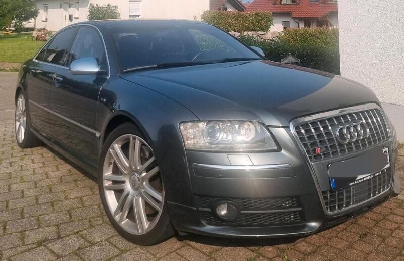 Grau Gebraucht 2007 Audi S8 Premium Limousine | 24.900 € (Fairer Preis) - Bild 1/4