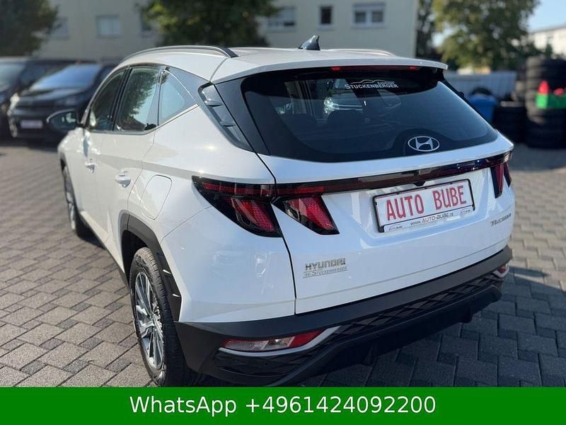 Gebraucht Hyundai Tucson Select 160 PS (117 kW) 2022 Weiß SUV