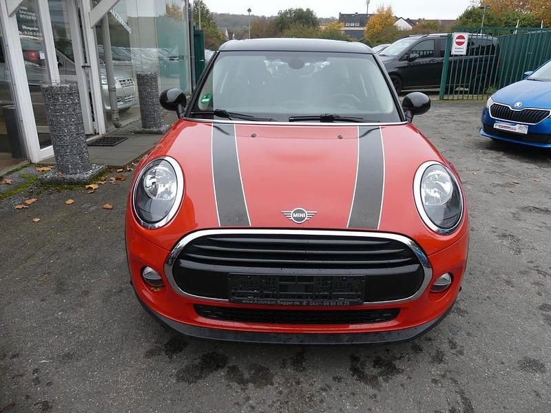 Gebraucht Mini Cooper D 116 PS (85 kW) 2018 Orange Kleinwagen