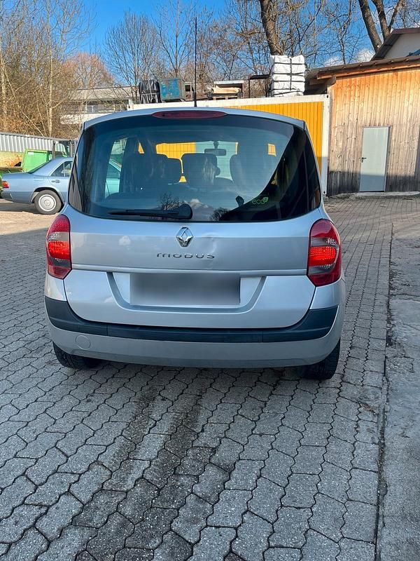Gebraucht Renault Modus 100 PS (73 kW) 2008 Silber Van / Kleinbus