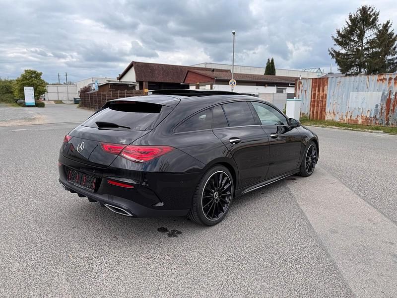 Schwarz Gebraucht 2020 Mercedes 250 AMG line Kombi | 26.800 € (Fairer Preis) - Bild 1/4