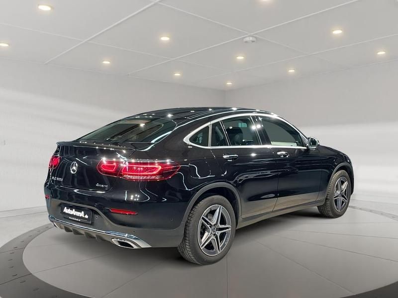 Gebraucht Mercedes GLC300 Urban 245 PS (180 kW) 2021 Schwarz Coupé