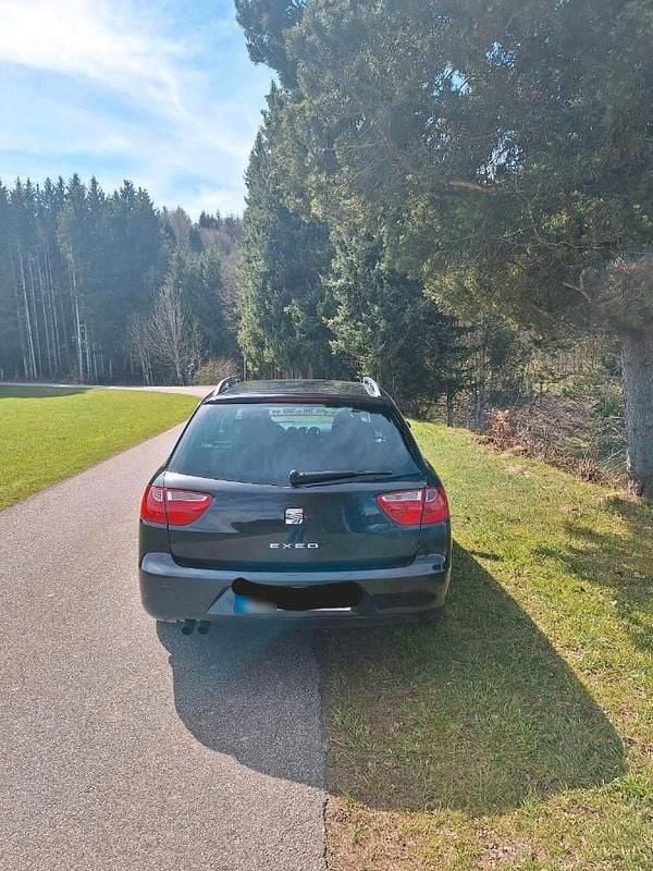 Second-hand Seat Exeo 150 CP (110 kW) 2010 Negru Berlinǎ