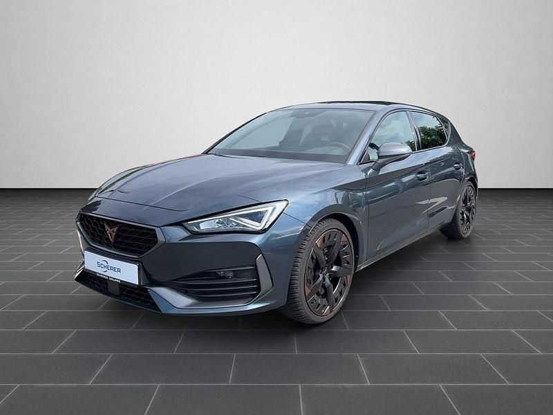 Magnetic grau metallic (metallic) Gebraucht 2021 Cupra Leon VZ Limousine | 24.690 € (Fairer Preis) - Bild 1/4