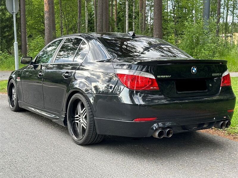 Gebraucht BMW 550 Performance 367 PS (269 kW) 2006 Schwarz Limousine