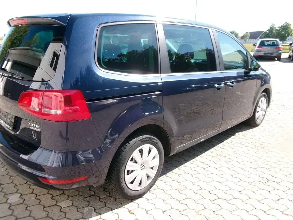 Gebraucht VW Sharan Trendline 116 PS (85 kW) 2013 Blau Van / Kleinbus