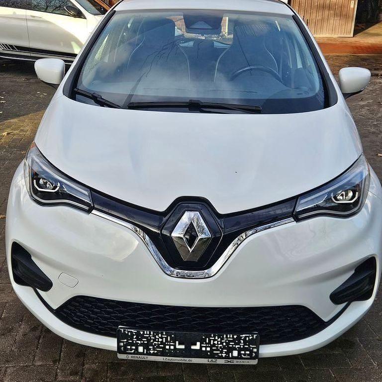 Weiß Gebraucht 2021 Renault Zoe Experience Kleinwagen | 12.700 € (Guter Preis) - Bild 1/4