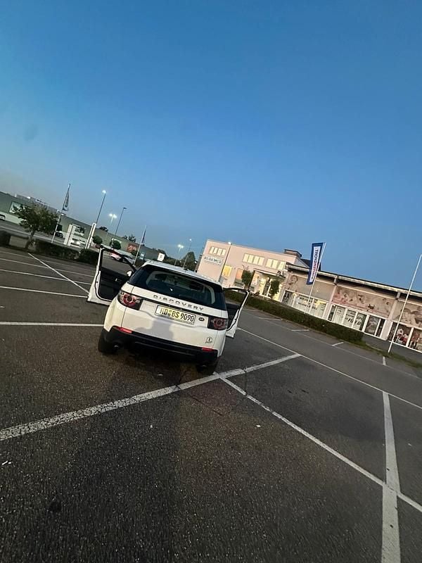 Gebraucht Land Rover Discovery Sport 150 PS (110 kW) 2016 Weiß SUV