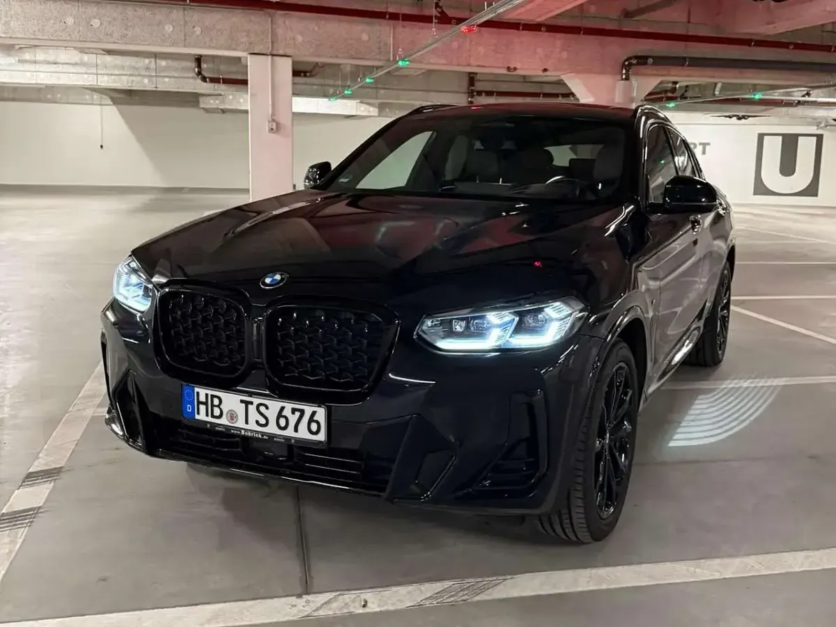Gebraucht BMW X4 190 PS (139 kW) 2023 Schwarz SUV