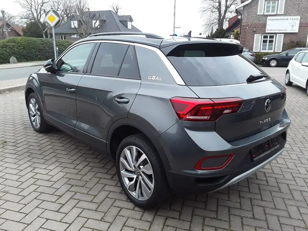 Gebraucht VW T-Roc Goal 150 PS (110 kW) 2025 Grau SUV