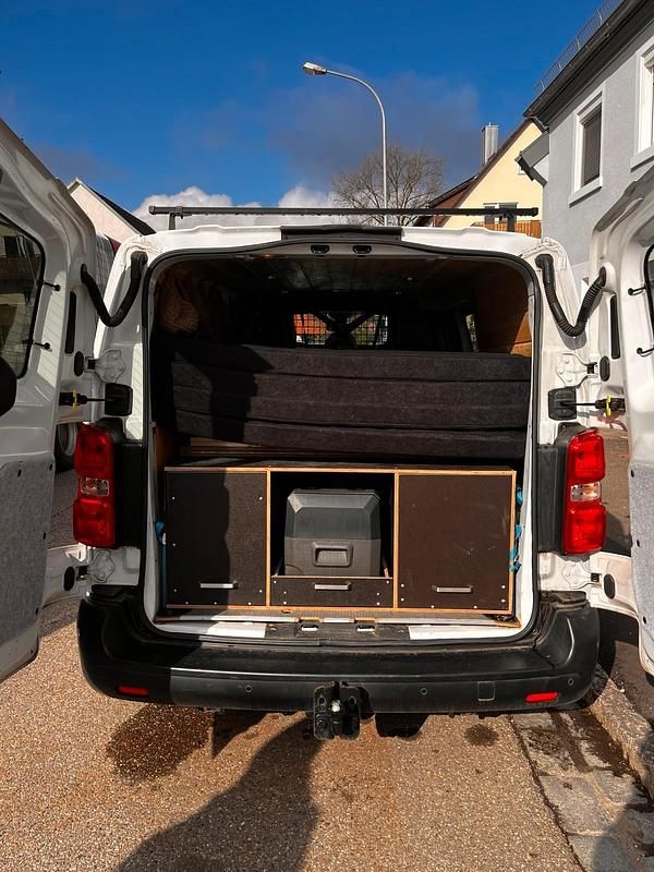 Gebraucht Toyota Proace 150 PS (110 kW) 2020 Weiß Van / Kleinbus