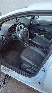 Weiß Gebraucht 2012 Opel Corsa Edition Limousine | 4.990 € (Fairer Preis) - Bild 1/4