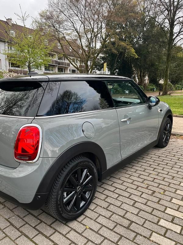 Gebraucht Mini Cooper D 116 PS (85 kW) 2018 Grau Kleinwagen