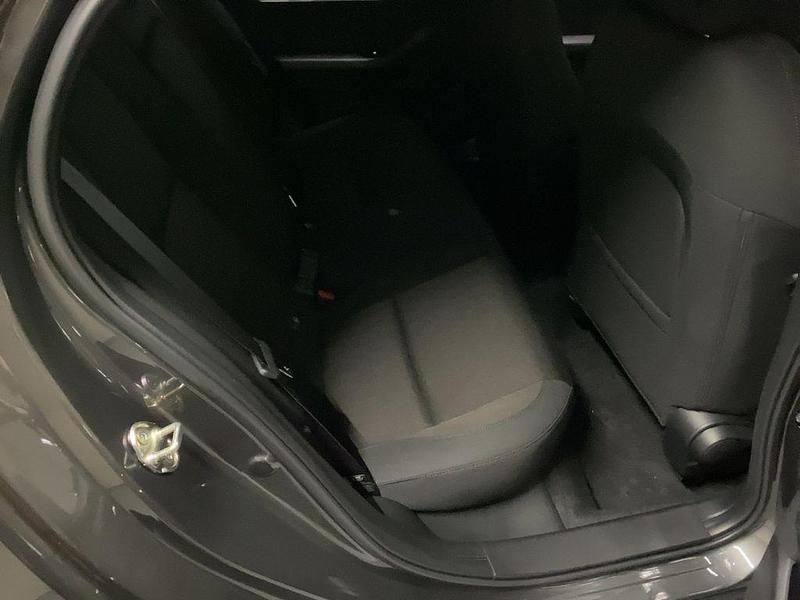 Gebraucht Mazda 3 Center-Line 140 PS (102 kW) 2025 Grau Limousine