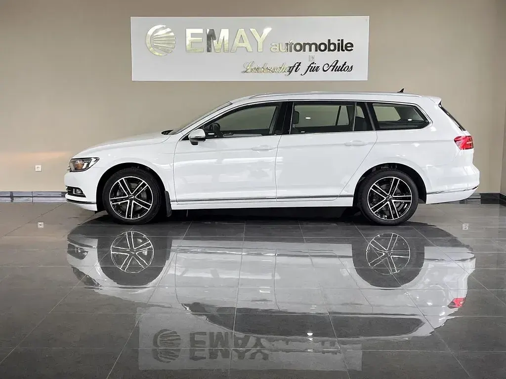 Gebraucht VW Passat Highline 190 PS (139 kW) 2019 Pure white Kombi