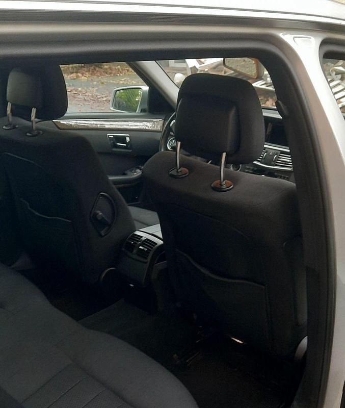 Gebraucht Mercedes E220 Elegance 170 PS (125 kW) 2011 Silber Kombi