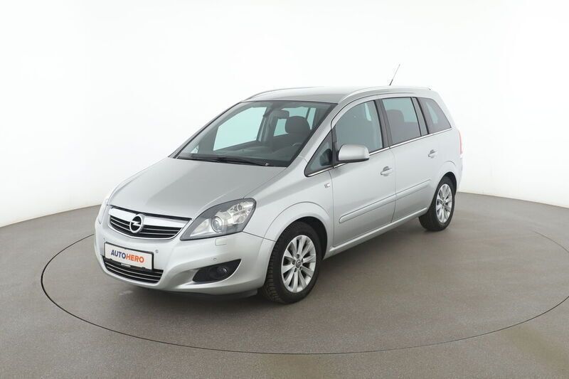 Silber Gebraucht 2014 Opel Zafira Family Van / Kleinbus | 9.820 € (Teuer) - Bild 1/4