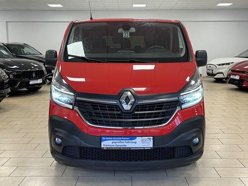 Gebraucht Renault Trafic 120 PS (88 kW) 2021 Rot Van / Kleinbus