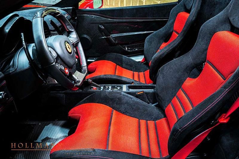 Gebraucht Ferrari 458 605 PS (444 kW) 2014 Rosso corsa Coupé