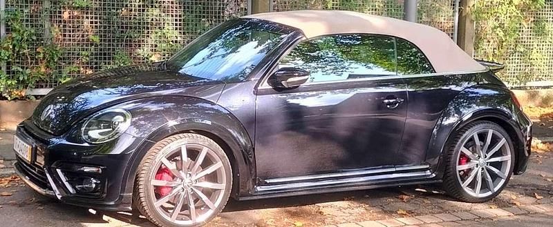 Deep black Gebraucht 2018 VW Beetle R-line Cabrio | 38.995 € - Bild 1/4