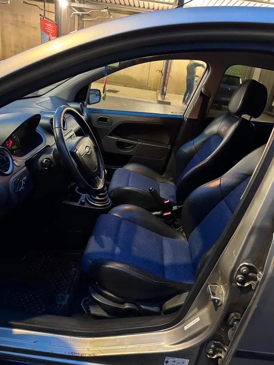 Gebraucht Ford Fiesta 2004 Kleinwagen