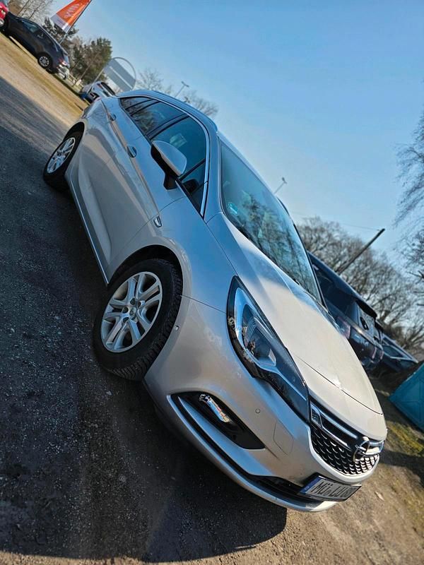 Gebraucht Opel Astra 100 PS (73 kW) 2017 Silber Kombi