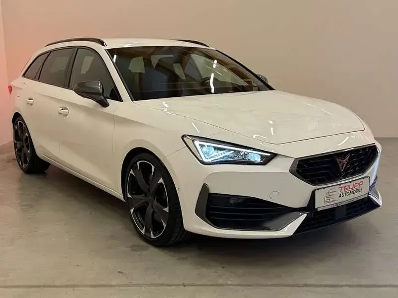 Gebraucht Cupra Leon VZ 245 PS (180 kW) 2024 Weiß Limousine