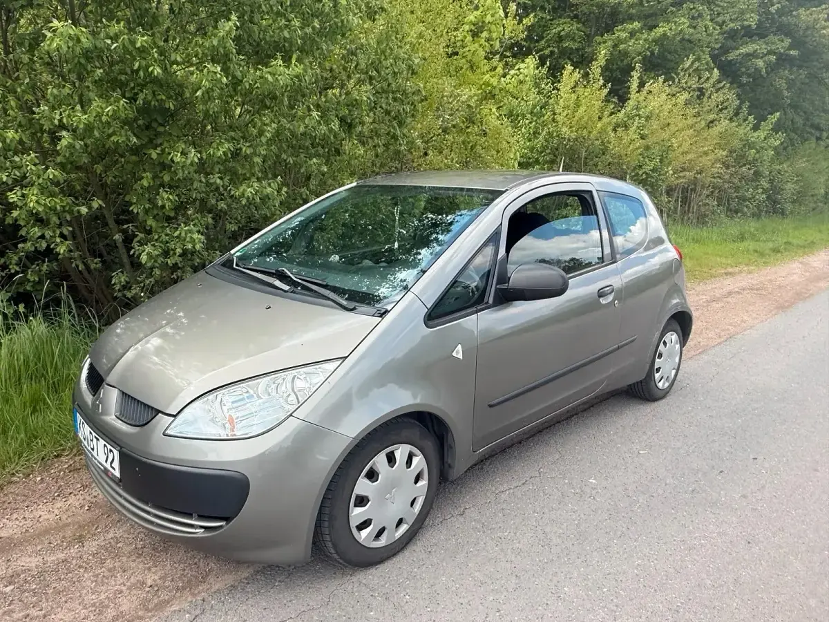 Gebraucht Mitsubishi Colt 75 PS (55 kW) 2008 Grau Kleinwagen