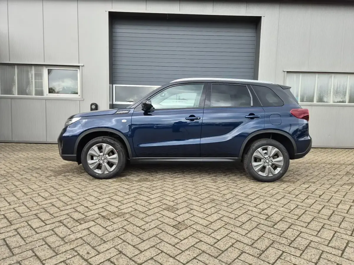 Neu Suzuki Vitara Comfort 110 PS (80 kW) 2026 Sphere blue pearl metallic SUV