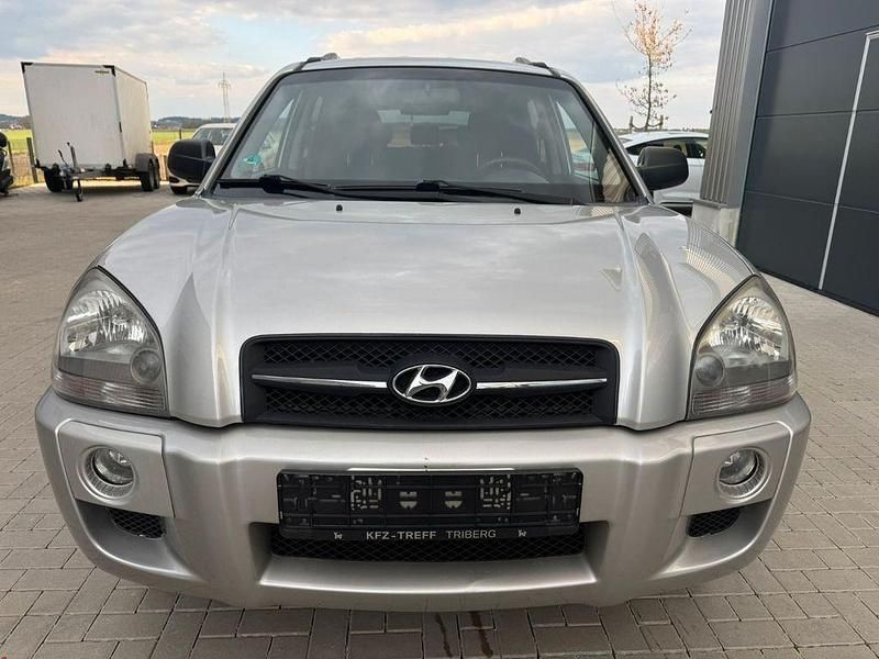 Gebraucht Hyundai Tucson GLS 141 PS (103 kW) 2009 Silber SUV