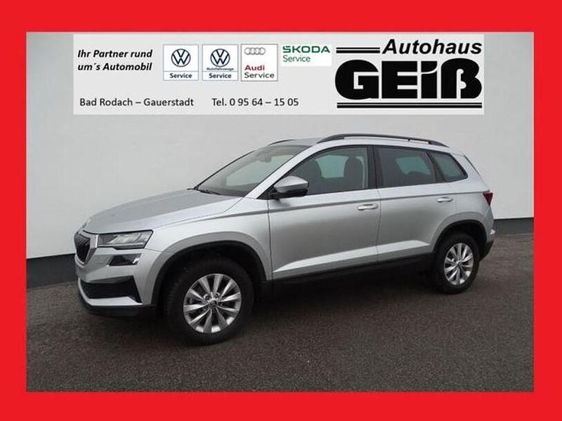 Gebraucht Skoda Karoq Selection 140 PS (102 kW) 2024 Brilliant silber metallic (metallic) SUV
