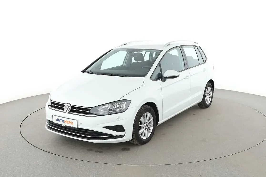 Gebraucht VW Golf Sportsvan Comfortline 131 PS (96 kW) 2019 Van / Kleinbus