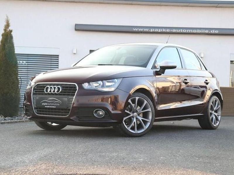 Gebraucht Audi A1 Ambition 105 PS (77 kW) 2012 Rot Kleinwagen