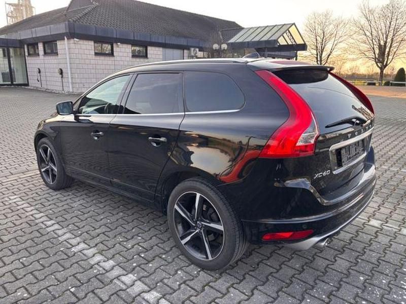 Gebraucht Volvo XC60 R-Design 220 PS (161 kW) 2015 Schwarz SUV
