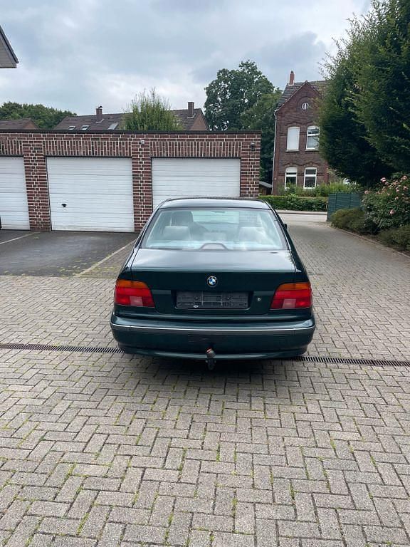 Gebraucht BMW 523 170 PS (125 kW) 1996 Grün Limousine