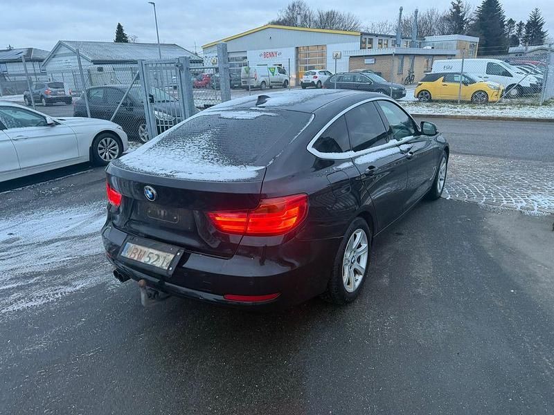 Gebraucht BMW 320 Gran Turismo 190 PS (139 kW) 2015 Schwarz Limousine