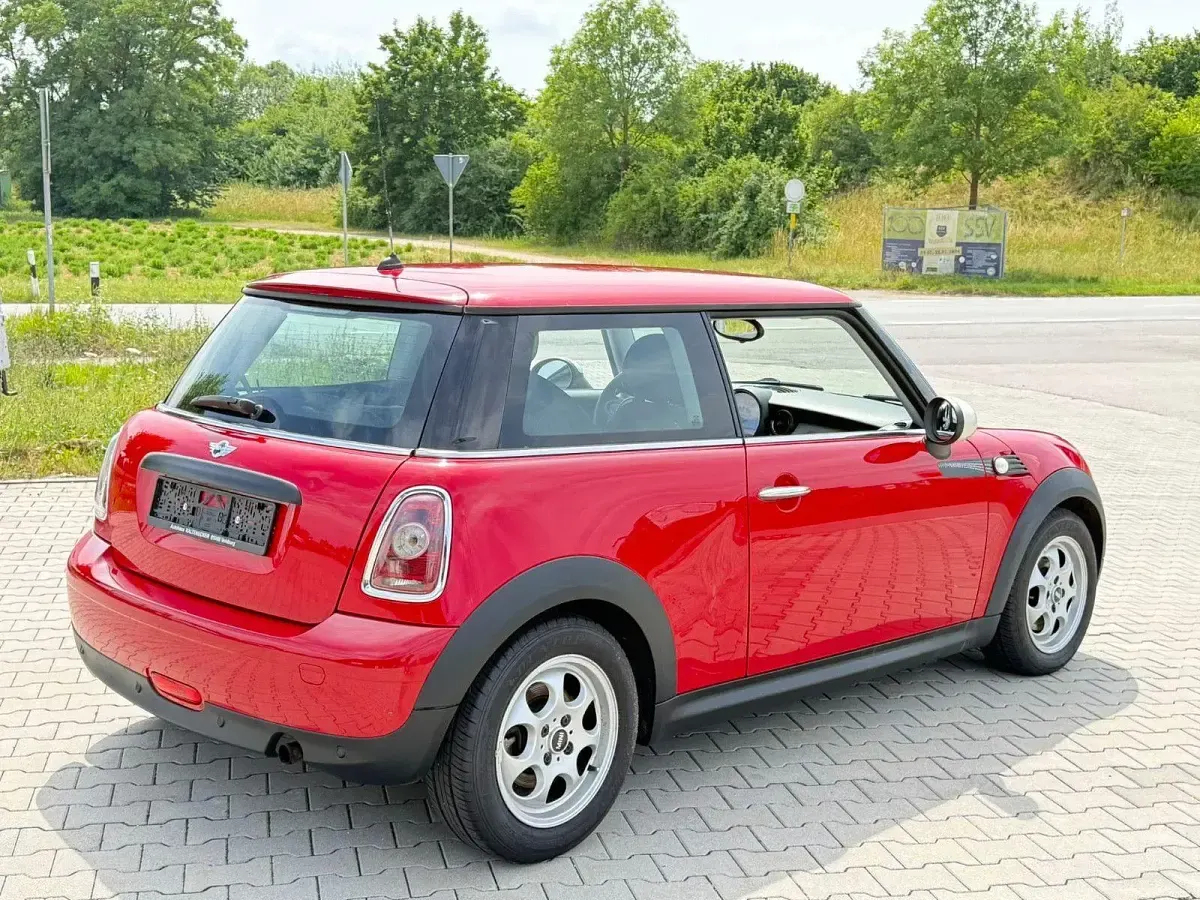 Gebraucht Mini ONE 75 PS (55 kW) 2010 Rot Kleinwagen
