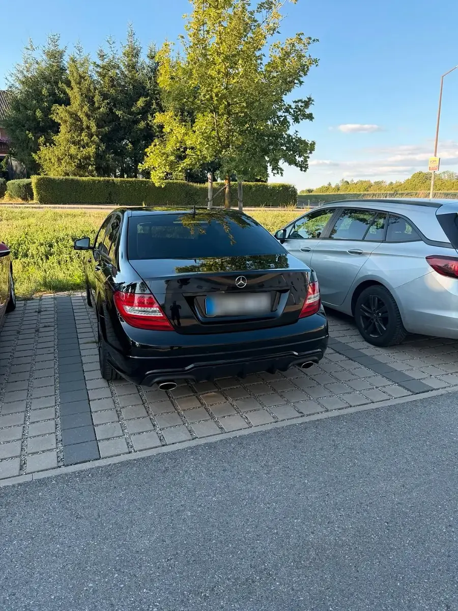 Gebraucht Mercedes C350 306 PS (225 kW) 2012 Schwarz Limousine