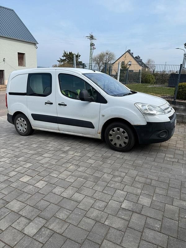 Gebraucht Citroën Berlingo 75 PS (55 kW) 2009 Weiß Van / Kleinbus